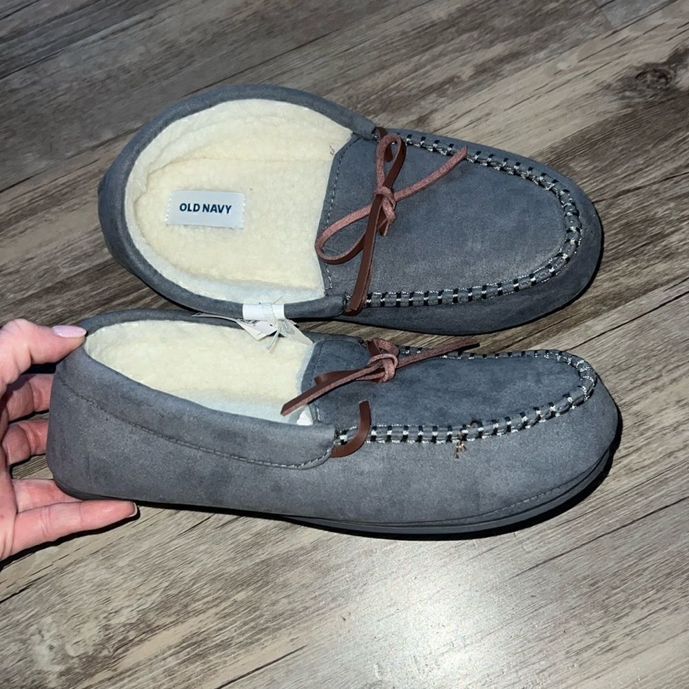 Old navy moccasins 